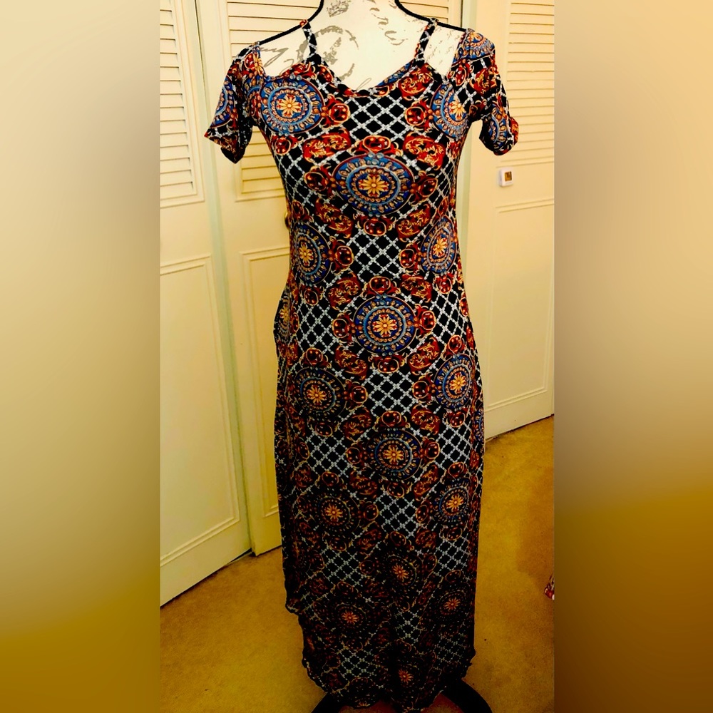 Maxi dress new without tag